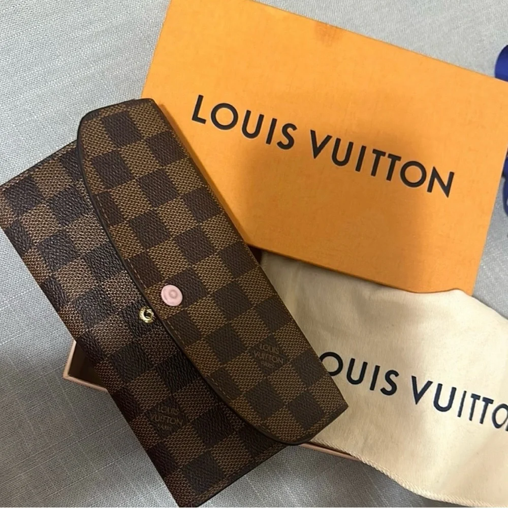 Louis Vuitton Damier Ebene Wallet - Picture 1 of 9
